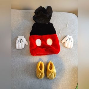 Pottery Barn Kids Mickey Mouse costume